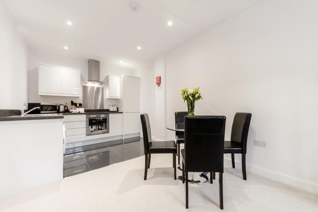 Roomspace Serviced Apartments - Nouvelle House Sutton  Esterno foto
