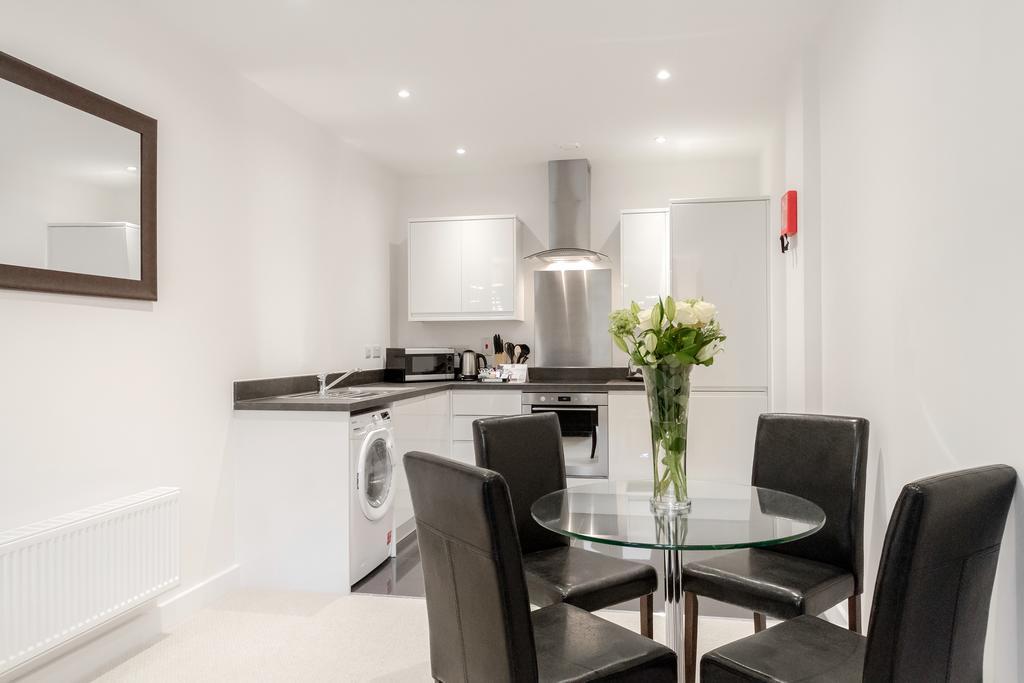 Roomspace Serviced Apartments - Nouvelle House Sutton  Esterno foto